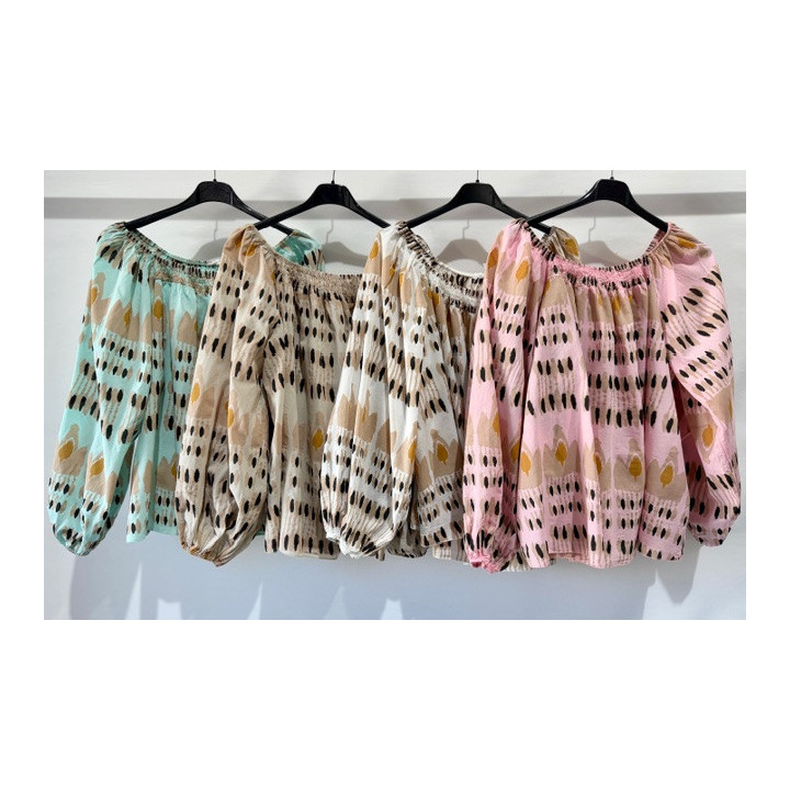 Printed On or Off-Shoulder Blouse